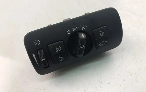 Volvo XC70 Light switch 30739414