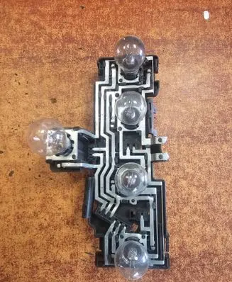 Volkswagen PASSAT B5 Tail light bulb cover holder 945258B 392670R