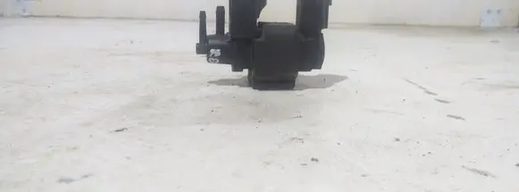 Audi A4 S4 B7 8E 8H Turbo solenoid valve 059906628B