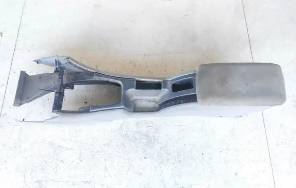 Renault Laguna I Armrest 7700421436