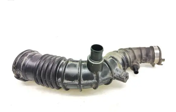 Dacia Sandero II Turbo air intake inlet pipe/hose 