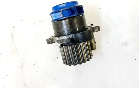 Skoda Octavia Mk2 (1Z) Water pump 2020915s