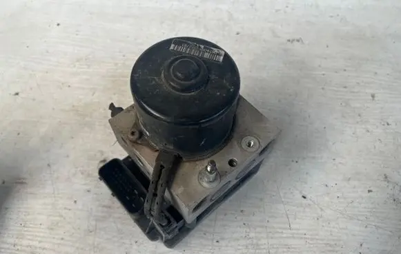 Volkswagen Sharan ABS Pump 7M0614111P 98VW2L580AB 1J0907379D