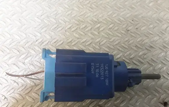 Audi A6 S6 C6 4F Brake pedal sensor switch 1J0927189F 19322013