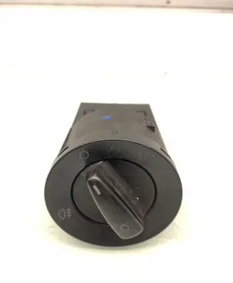Volkswagen Golf IV Light switch TC41C0941531