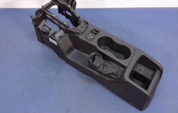 Ford Focus Center console BM51A045M62MBW
