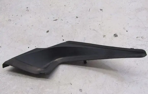 Peugeot 108 Wiper trim 1111