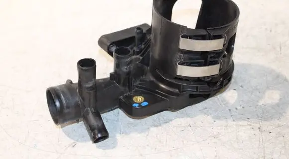 Mercedes-Benz Sprinter W906 Fuel filter bracket/mount holder A6512003700