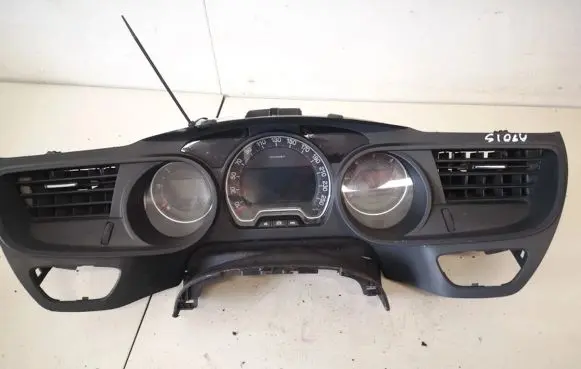Citroen C5 Speedometer (instrument cluster) 9665364680