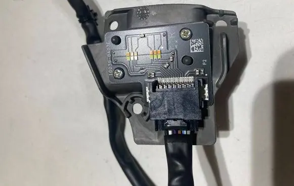 Toyota Yaris XP210 LED ballast control module 100398A03E