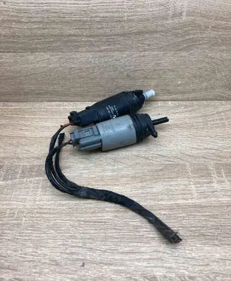 BMW 5 E60 E61 Windscreen/windshield washer pump 6934159 7199567 PAIRWITHPLUG