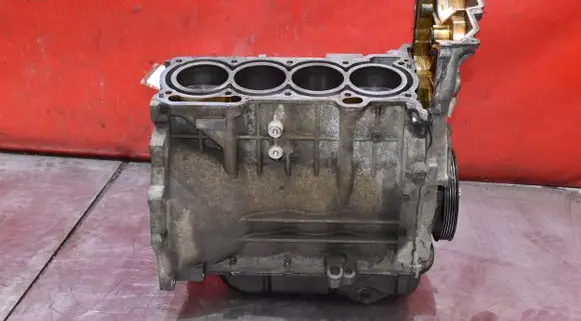 Mitsubishi Colt CZ3 Engine block MN195771