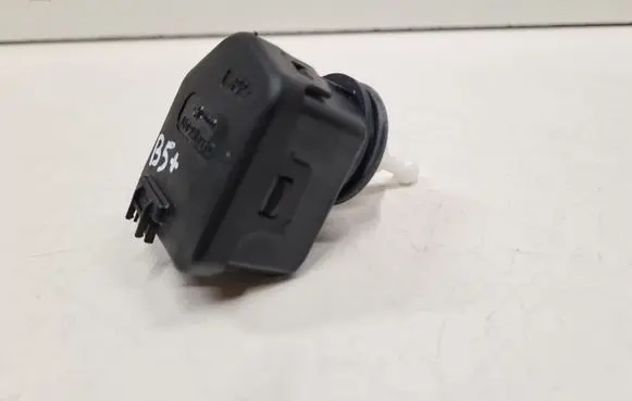 Volkswagen PASSAT B5.5 Headlight level adjustment motor 1J0941295C 007878