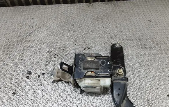 Subaru Outback Middle seatbelt (rear) C7462