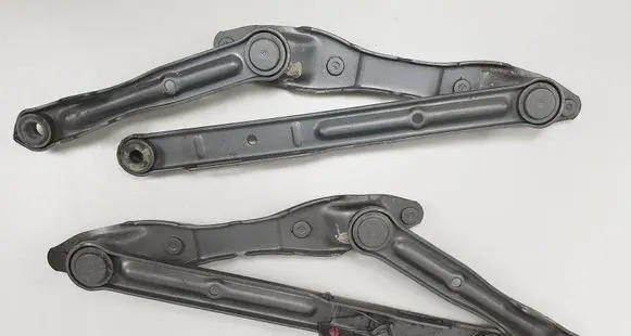 Mercedes-Benz 190 W201 Engine bonnet/hood hinges