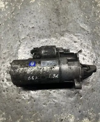 Volkswagen PASSAT B5 Starter motor