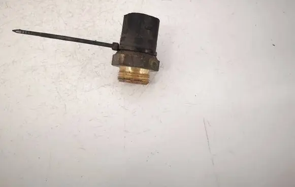 Volkswagen Golf IV Coolant temperature sensor 1H0959481B