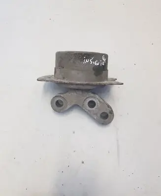 Opel Insignia A Engine mount bracket 13322171