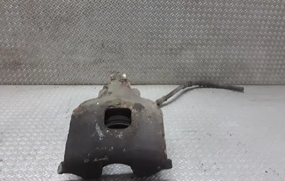 Chrysler 300M Front brake caliper