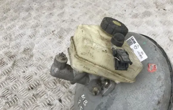 Mercedes-Benz C W202 Master brake cylinder