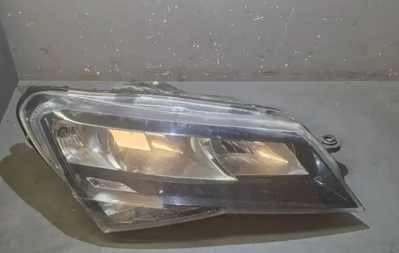 Skoda Superb B8 (3V) Headlight/headlamp 3V1941016 1EJ01193902