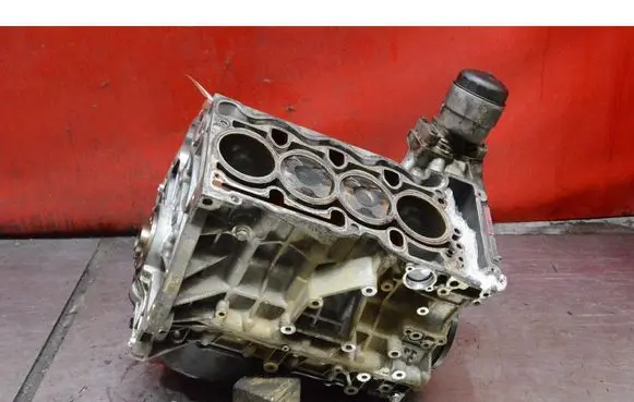 BMW 1 E82 E88 Engine block N43B16AA