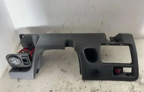 Nissan Navara D22 Other interior part 68106VJ400G