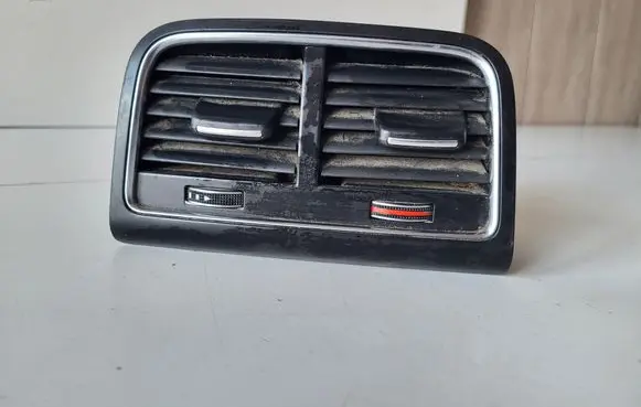 Audi S5 Facelift Rear air vent grill 8K0819203H