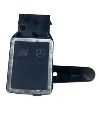 Mercedes-Benz E W211 Air suspension front height level sensor A0105427717
