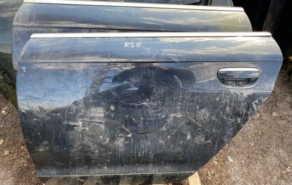 Audi RS6 Rear door 4F0833051F