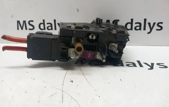 Mercedes-Benz ML W166 Fuse module A1665402450 1665402450