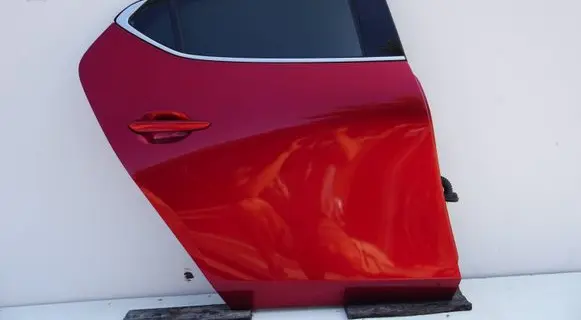 Mazda 3 Rear door