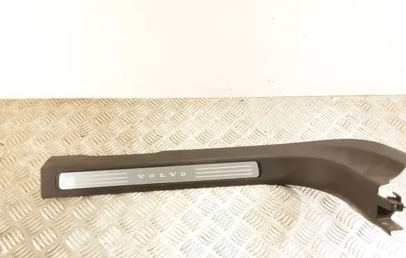 Volvo S90, V90 Front sill trim cover 39838868