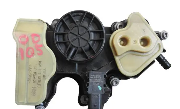 Audi Q5 SQ5 Oil breather separator 06Q103495F