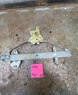 Honda Jazz Rear door manual window regulator 