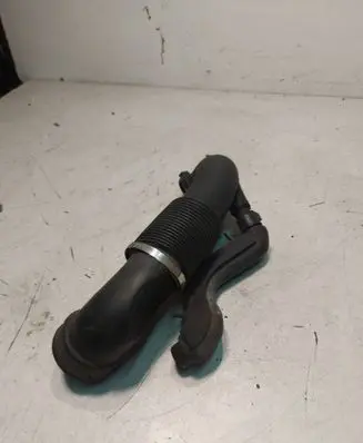 Mercedes-Benz B W245 Air intake hose/pipe A6400900929 A6400101182