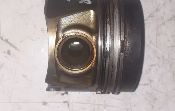 Volkswagen Crafter Piston 076CV400 076107065A