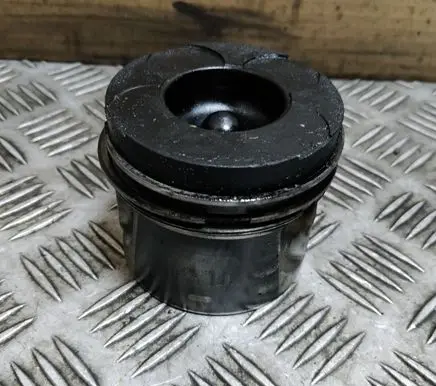 Volvo XC90 Piston 