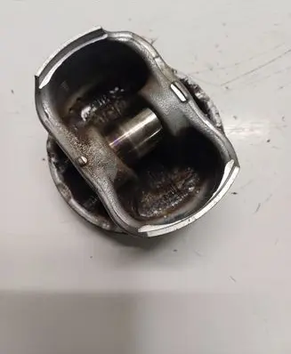 Piston