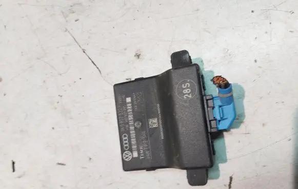 Skoda Octavia Mk2 (1Z) Gateway control module 1K0907530F 1K0907951