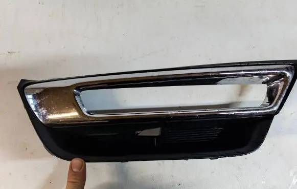 Honda CR-V Front fog light trim/grill 71107-TNY-G0