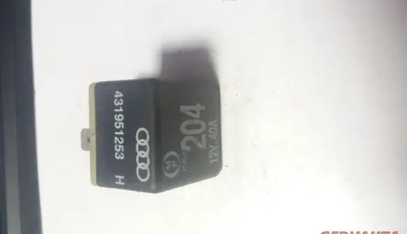 Audi A6 S6 C5 4B Other relay 431951253H