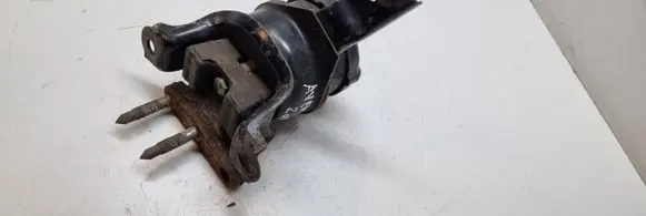 Toyota Avensis T250 Engine mount bracket