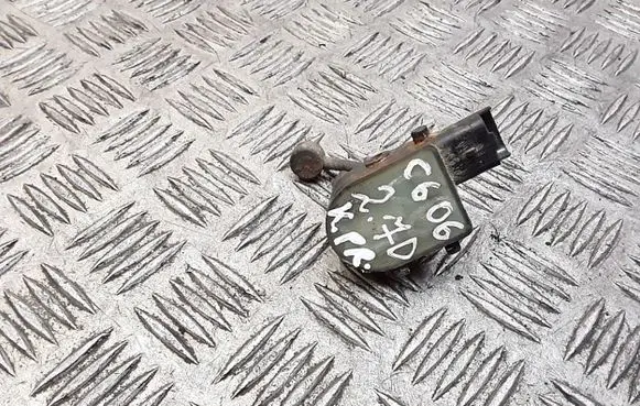 Headlight/headlamp level sensor