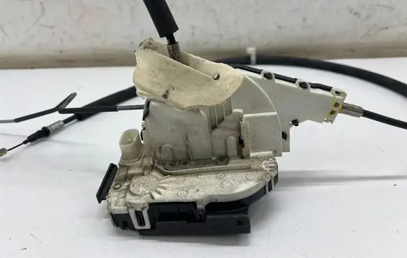 Maserati Ghibli Front door lock 68195787AA