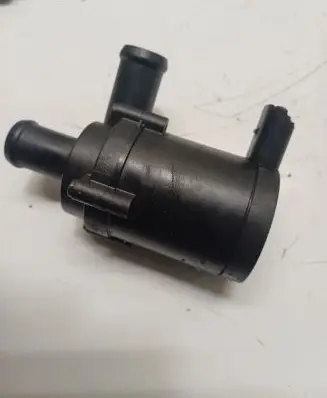 Audi A3 S3 8P Electric auxiliary coolant/water pump 309500190