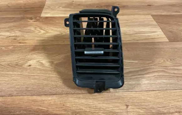 Honda Civic Dash center air vent grill 77610