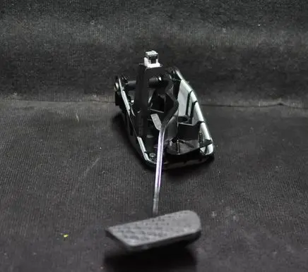 Mercedes-Benz GL X166 Brake pedal A1662920101