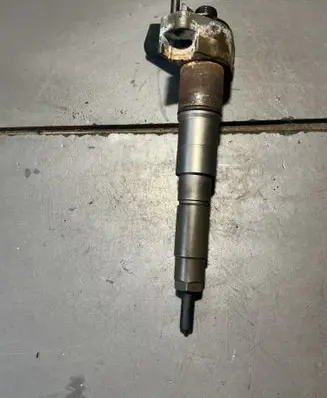 BMW 7 E65 E66 Fuel injector 0445115008