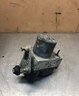 Mercedes-Benz Vito Viano W639 ABS Pump A0004466689